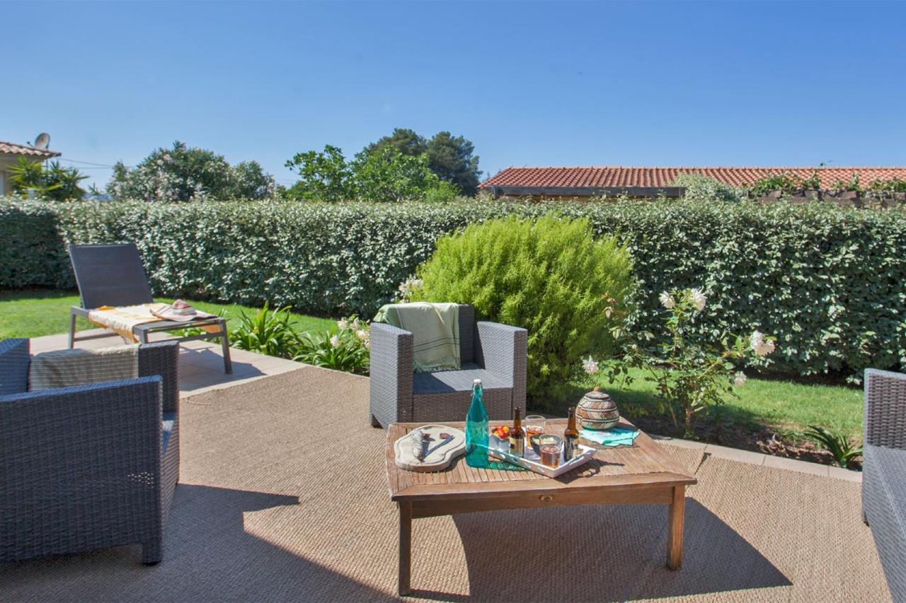 location de vacances Olivier jardin privatif et piscine chauffée partagée Calvi  Exterior foto