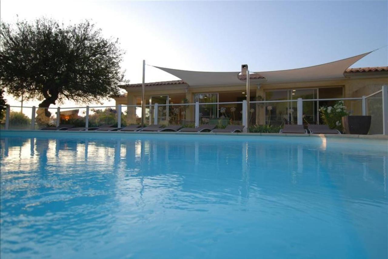 location de vacances Olivier jardin privatif et piscine chauffée partagée Calvi  Exterior foto